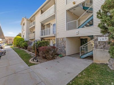 /international/us/490-east-700-south-clearfield-ut-110106733617/