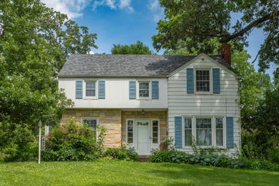 /international/us/435-61st-street-des-moines-ia-110108627819/