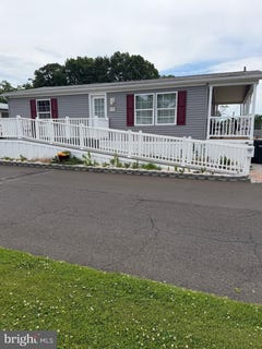 /international/us/3421-rose-avenue-feasterville-trevose-pa-110108909078/