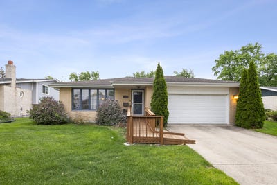 /international/us/6877-177th-street-tinley-park-il-110108011525/