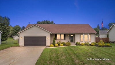 /international/us/11421-prairie-avenue-allendale-mi-110119684093/