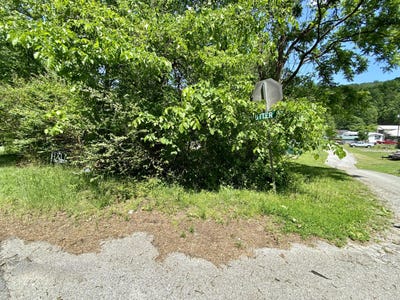 /international/us/4933-elkhorn-road-elkhorn-city-ky-110084591950/