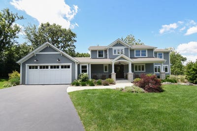 /international/us/226-biltmore-drive-north-barrington-il-110108871273/