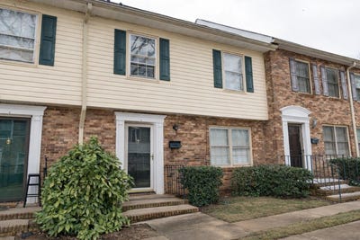 /international/us/1466-b-dover-road-spartanburg-sc-110106615842/