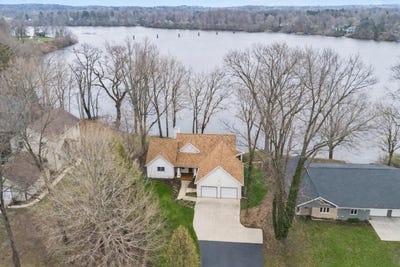 /international/us/9895-lakeview-drive-berrien-springs-mi-110109111386/