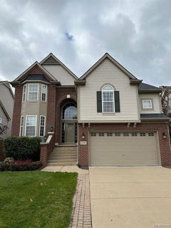 /international/us/16491-mulberry-way-northville-mi-110107830755/