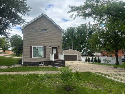 /international/us/524-w-elm-st-cherokee-ia-110099927212/