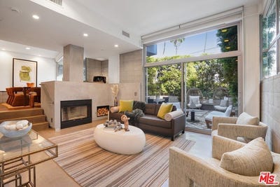 /international/us/639-pacific-st-santa-monica-ca-110107394271/
