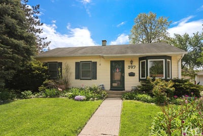 /international/us/397-bernard-drive-buffalo-grove-il-110107931838/