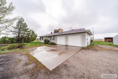 /international/us/7574-b-s-45th-w-idaho-falls-id-110099269276/