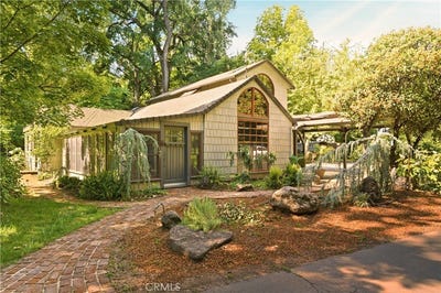 /international/us/9345-stanford-lane-durham-ca-110108581241/