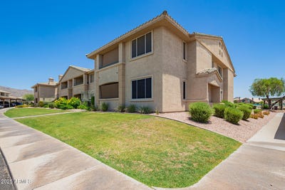 /international/us/16013-s-desert-foothills-parkway-phoenix-az-110100779370/