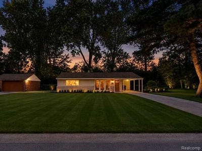 /international/us/2642-littletell-avenue-west-bloomfield-twp-mi-110119519221/