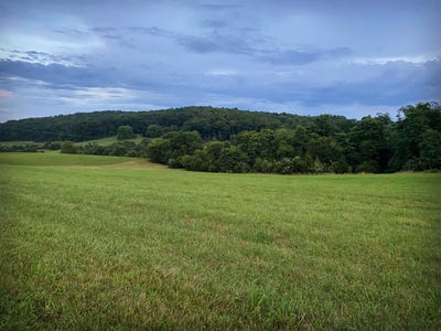/international/us/7735-7739-walker-farms-drive-radford-va-110109114968/