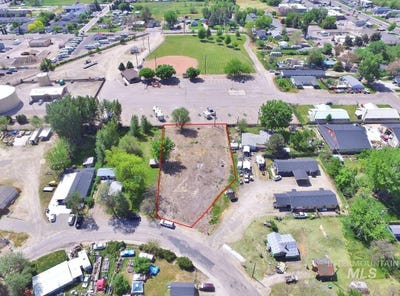 /international/us/919-s-wardwell-ave-emmett-id-110107875851/