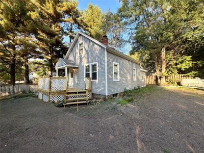 /international/us/2519-peebles-street-eau-claire-wi-110120157137/