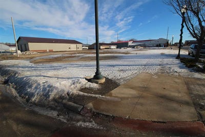 /international/us/lake-street-spirit-lake-ia-110061391684/