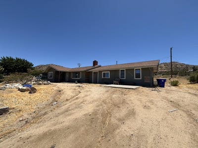 /international/us/55519-iona-lane-yucca-valley-ca-110108535544/