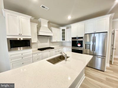 /international/us/29314-oxford-drive-millsboro-de-110098349661/