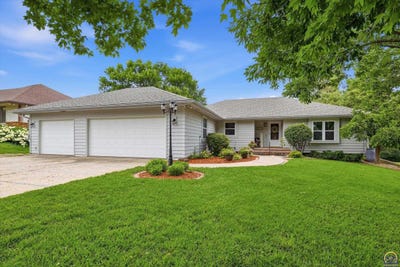 /international/us/7143-sw-33rd-st-topeka-ks-110108754617/