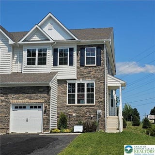 /international/us/625-fountain-view-circle-upper-macungie-twp-pa-110094459602/