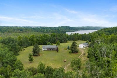 /international/us/11835-church-charlevoix-mi-110108774029/