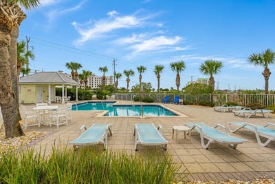 /international/us/8436-gulf-boulevard-navarre-fl-110109065247/