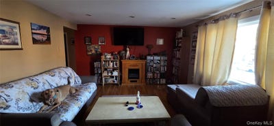 /international/us/404-parr-meadow-drive-newburgh-ny-110107077170/