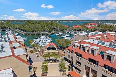 /international/us/13-harbourside-lane-hilton-head-island-sc-110107764438/