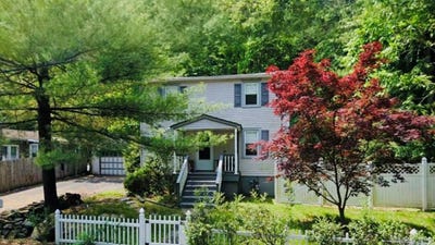/international/us/406-christian-herald-road-valley-cottage-ny-110108504315/