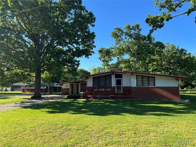/international/us/905-dean-street-wilsonville-il-110105196993/