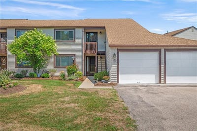 /international/us/30-sweet-meadows-court-narragansett-ri-110101255459/