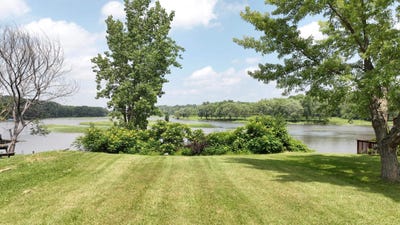 /international/us/5848-n-lake-drive-sanford-mi-110109169462/