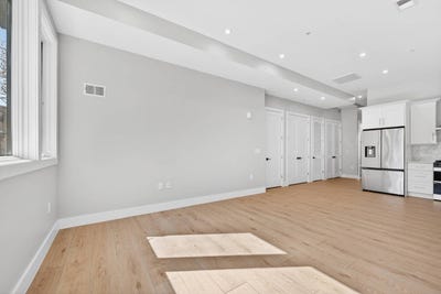 /international/us/126-de-kalb-ave-jersey-city-nj-110108353637/