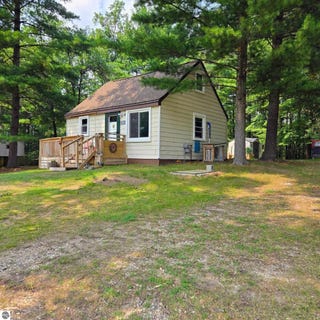 /international/us/1863-cuyuga-trail-west-branch-mi-110101320951/?lang=zh-tw