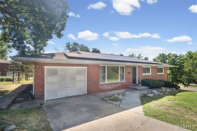 /international/us/2303-fairview-drive-alton-il-110108748830/