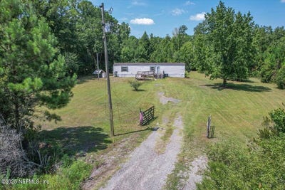 /international/us/6930-county-road-121-bryceville-fl-110101176520/