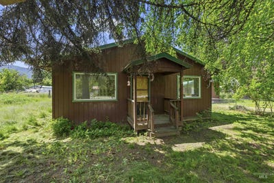 /international/us/206-e-2nd-ave-clark-fork-id-110100072773/