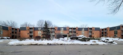 /international/us/4179-columbia-road-north-olmsted-oh-110106013729/