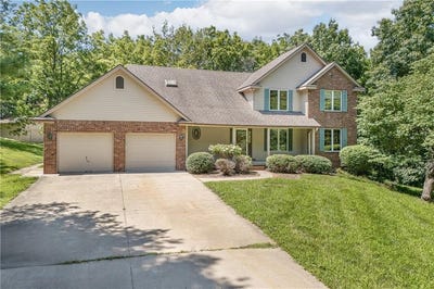 /international/us/2504-n-leonard-road-st-joseph-mo-110101425651/