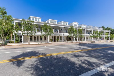 /international/us/50-s-church-street-fairhope-al-110101027328/?lang=fr
