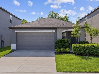/international/us/5554-blue-azure-drive-wimauma-fl-110106149309/