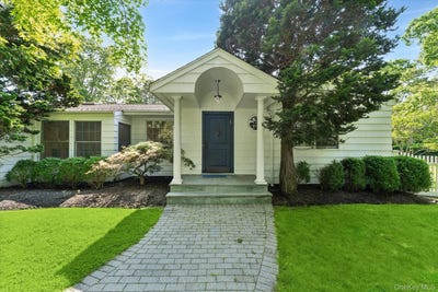 /international/us/129-oneck-lane-westhampton-beach-ny-110103440859/