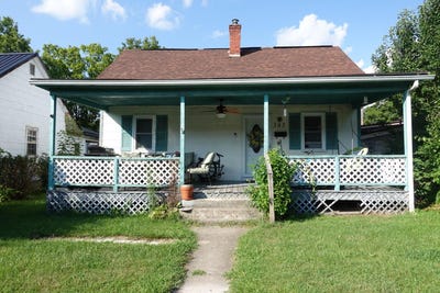 /international/us/385-mountain-ave-white-sulphur-springs-wv-110101178309/