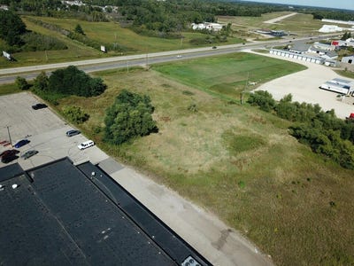 /international/us/00-highway-16-tomah-wi-110094771668/