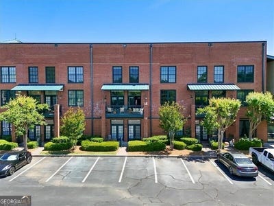 /international/us/1725-liberty-lane-roswell-ga-110108129118/