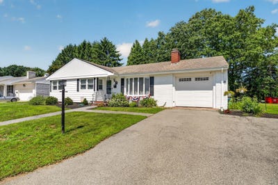 /international/us/84-evans-street-somerset-ma-110109751359/