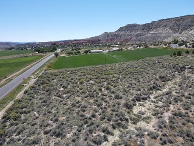 /international/us/629-n-highway-12-cannonville-ut-110106371260/