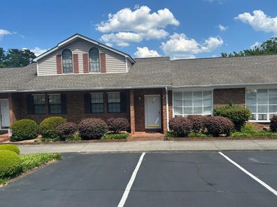 /international/us/2205-seminole-way-dalton-ga-110107477333/