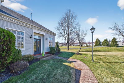 /international/us/48-winthrop-road-monroe-nj-110106324885/